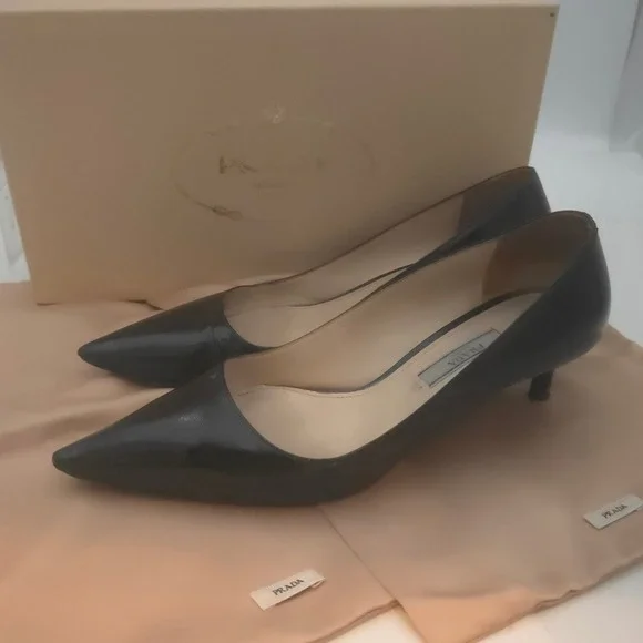 Prada Black Patent Leather Pointed Toe Kitten Heels Pumps EU 37.5 US 7.5 Italy - Picture 2 of 12